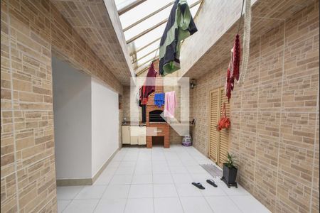 Casa à venda com 200m², 3 quartos e 3 vagasChurrasqueira 