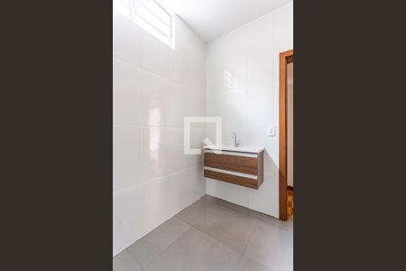 Casa à venda com 150m², 3 quartos e 3 vagas Casa à venda com 150m², 3 quartos e 3 vagasBanheiro