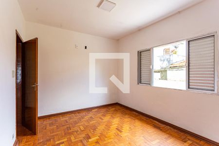 Casa à venda com 150m², 3 quartos e 3 vagas Casa à venda com 150m², 3 quartos e 3 vagasQuarto 2