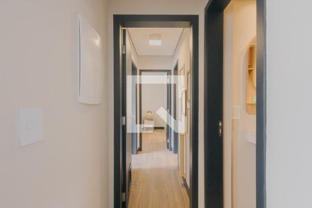 Corredor de apartamento à venda com 2 quartos, 76m² em Pinheiros, São Paulo