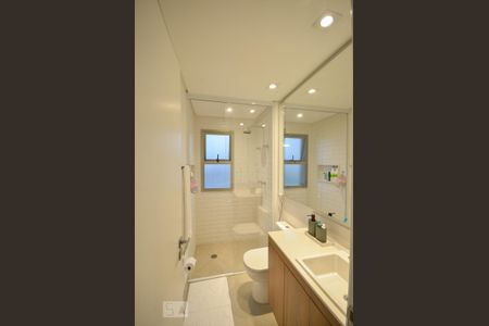 Apartamento à venda com 113m², 3 quartos e 3 vagas Apartamento à venda com 113m², 3 quartos e 3 vagasSuite Quarto 3