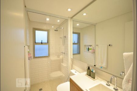 Apartamento à venda com 113m², 3 quartos e 3 vagas Apartamento à venda com 113m², 3 quartos e 3 vagasSuite Quarto 3