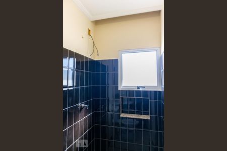 Banheiro de apartamento para alugar com 2 quartos, 55m² em Jardim Guanca, São Paulo