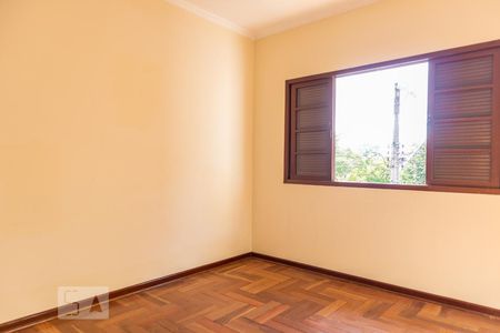 Quarto 2 de apartamento para alugar com 2 quartos, 55m² em Jardim Guanca, São Paulo