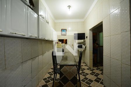 Casa para alugar com 100m², 4 quartos e 1 vagaCozinha