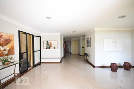 Apartamento à venda com 59m², 2 quartos e 1 vaga Apartamento à venda com 59m², 2 quartos e 1 vagaHall social