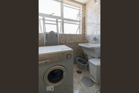 Apartamento à venda com 47m², 1 quarto e sem vagaCozinha e Área de Serviço