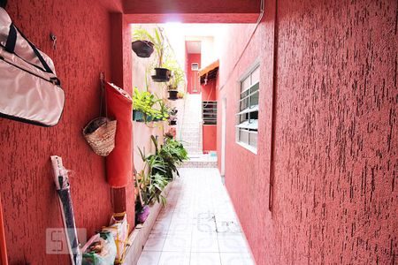 Casa à venda com 256m², 4 quartos e 2 vagasCorredor