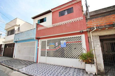 Casa à venda com 256m², 4 quartos e 2 vagasFachada