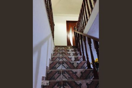 Casa à venda com 150m², 4 quartos e 4 vagas Casa à venda com 150m², 4 quartos e 4 vagasescada
