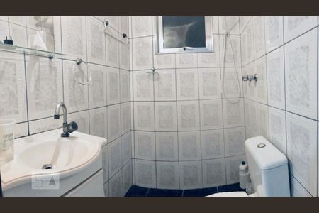 Casa à venda com 150m², 4 quartos e 4 vagas Casa à venda com 150m², 4 quartos e 4 vagasBanheiro