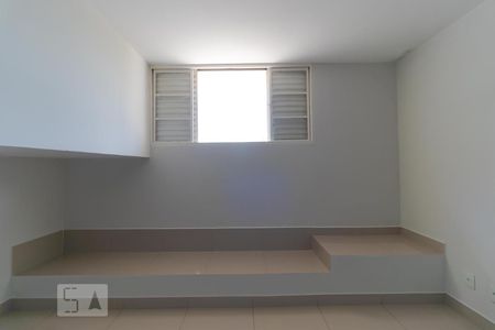 Casa à venda com 196m², 4 quartos e 3 vagas Casa à venda com 196m², 4 quartos e 3 vagasMezanino