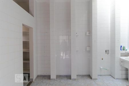 Casa à venda com 196m², 4 quartos e 3 vagas Casa à venda com 196m², 4 quartos e 3 vagasÁrea de Serviço