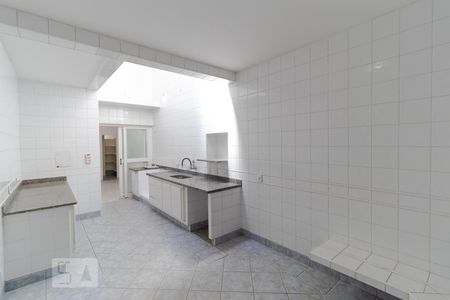 Casa à venda com 196m², 4 quartos e 3 vagas Casa à venda com 196m², 4 quartos e 3 vagasCozinha