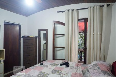 Casa à venda com 240m², 5 quartos e 3 vagasCasa 2 - Suíte