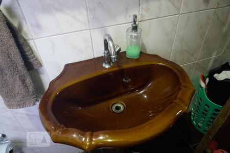 Casa à venda com 240m², 5 quartos e 3 vagasCasa 2 - Banheiro da Suíte