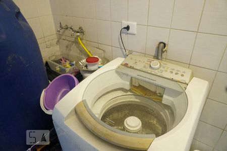 Casa à venda com 240m², 5 quartos e 3 vagasCasa 1 - Lavanderia