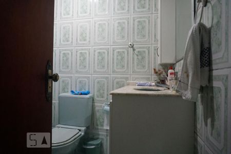 Casa à venda com 240m², 5 quartos e 3 vagasCasa 2 - Banheiro Social