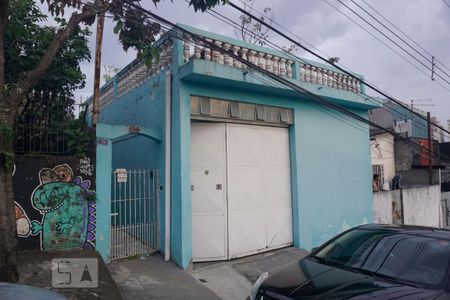 Casa à venda com 240m², 5 quartos e 3 vagasFachada