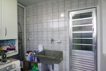 Casa à venda com 240m², 5 quartos e 3 vagasCasa 2 - Lavanderia