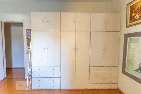 Casa à venda com 550m², 4 quartos e 6 vagasQuarto 1