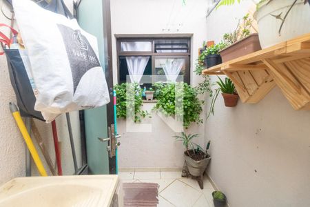 Apartamento à venda com 110m², 3 quartos e 2 vagas Apartamento à venda com 110m², 3 quartos e 2 vagasÁrea de Serviço