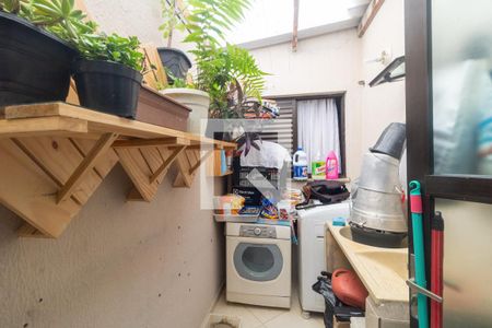 Apartamento à venda com 110m², 3 quartos e 2 vagas Apartamento à venda com 110m², 3 quartos e 2 vagasÁrea de Serviço