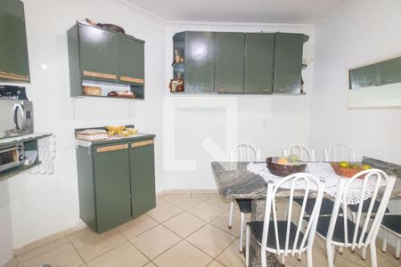 Apartamento à venda com 110m², 3 quartos e 2 vagas Apartamento à venda com 110m², 3 quartos e 2 vagascozinha