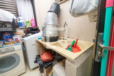 Apartamento à venda com 110m², 3 quartos e 2 vagas Apartamento à venda com 110m², 3 quartos e 2 vagasÁrea de Serviço