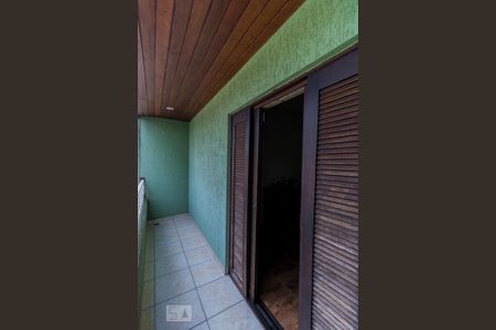 Casa à venda com 246m², 3 quartos e 2 vagas Casa à venda com 246m², 3 quartos e 2 vagasSacada da Suíte 1