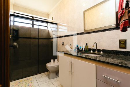 Casa à venda com 372m², 3 quartos e 4 vagasBanheiro