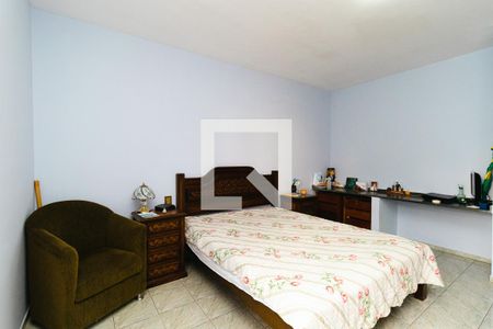 Casa à venda com 372m², 3 quartos e 4 vagasQuarto Suíte