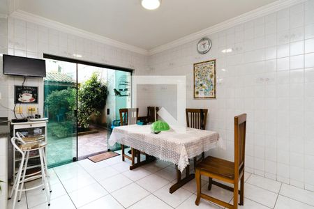 Casa à venda com 372m², 3 quartos e 4 vagasCozinha