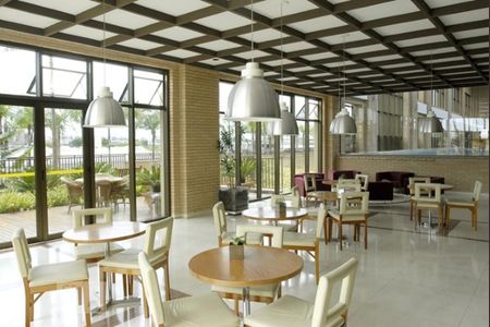 Apartamento à venda com 40m², 1 quarto e 1 vaga Apartamento à venda com 40m², 1 quarto e 1 vagaÁrea comum - Salão de festas