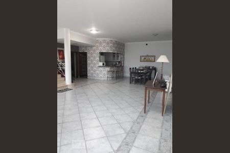 Casa à venda com 800m², 7 quartos e 6 vagasSalão de festas