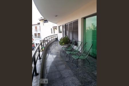 Casa à venda com 800m², 7 quartos e 6 vagasVaranda