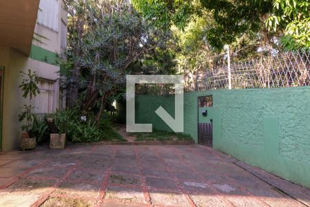 Casa para alugar com 450m², 5 quartos e 7 vagas Casa para alugar com 450m², 5 quartos e 7 vagasGaragem