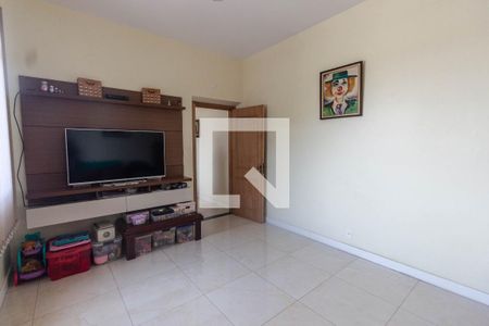 Casa à venda com 250m², 4 quartos e 3 vagas Casa à venda com 250m², 4 quartos e 3 vagasSala de vídeo