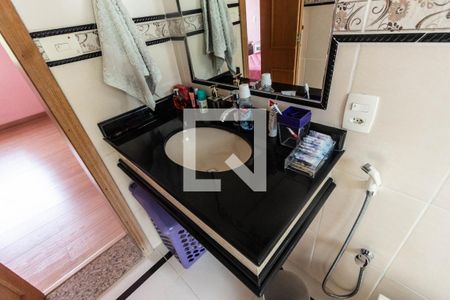 Casa à venda com 250m², 4 quartos e 3 vagas Casa à venda com 250m², 4 quartos e 3 vagasBanheiro quarto 4