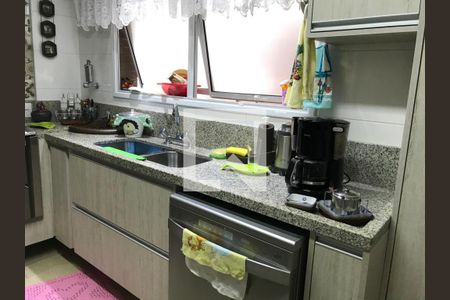 Apartamento à venda com 294m², 4 quartos e 4 vagas Apartamento à venda com 294m², 4 quartos e 4 vagasCozinha