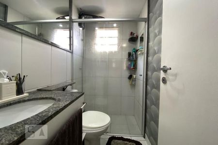 Apartamento para alugar com 70m², 3 quartos e 1 vaga Apartamento para alugar com 70m², 3 quartos e 1 vagaBanheiro da Suíte 1