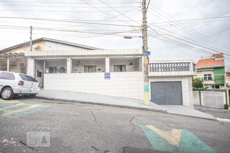 Casa à venda com 110m², 4 quartos e 1 vagaFachada