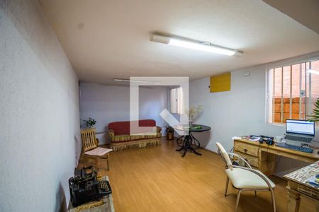 Casa à venda com 250m², 4 quartos e 4 vagas Casa à venda com 250m², 4 quartos e 4 vagasSalão de Festas