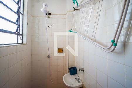 Casa à venda com 250m², 4 quartos e 4 vagas Casa à venda com 250m², 4 quartos e 4 vagasBanheiro de Serviço