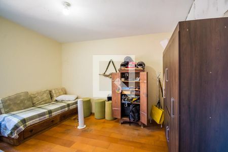 Casa à venda com 250m², 4 quartos e 4 vagas Casa à venda com 250m², 4 quartos e 4 vagasQuarto 1