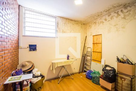 Casa à venda com 250m², 4 quartos e 4 vagas Casa à venda com 250m², 4 quartos e 4 vagasQuarto 3