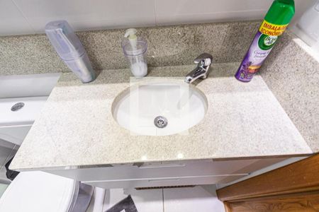 Apartamento à venda com 62m², 2 quartos e 1 vaga Apartamento à venda com 62m², 2 quartos e 1 vagaBanheiro