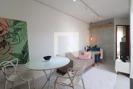 Apartamento à venda com 2 quartos, 38m² em Vila Scarpelli, Santo André