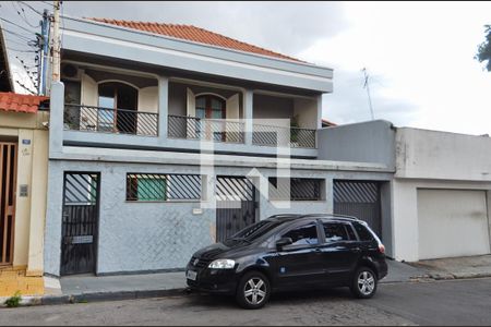 Casa à venda com 450m², 4 quartos e 5 vagasFachada