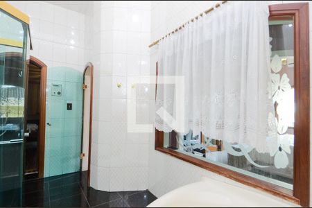 Casa à venda com 450m², 4 quartos e 5 vagasSala de Banho - Suíte 4